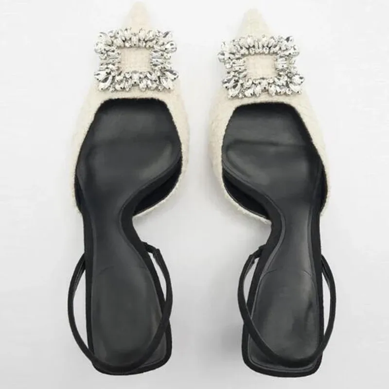 Женские туфли-лодочки с ремешком на пятке острым носком