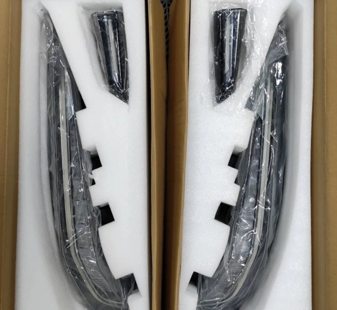 Задняя часть для Cadillac XT4 с динамическим поворотным сигналом