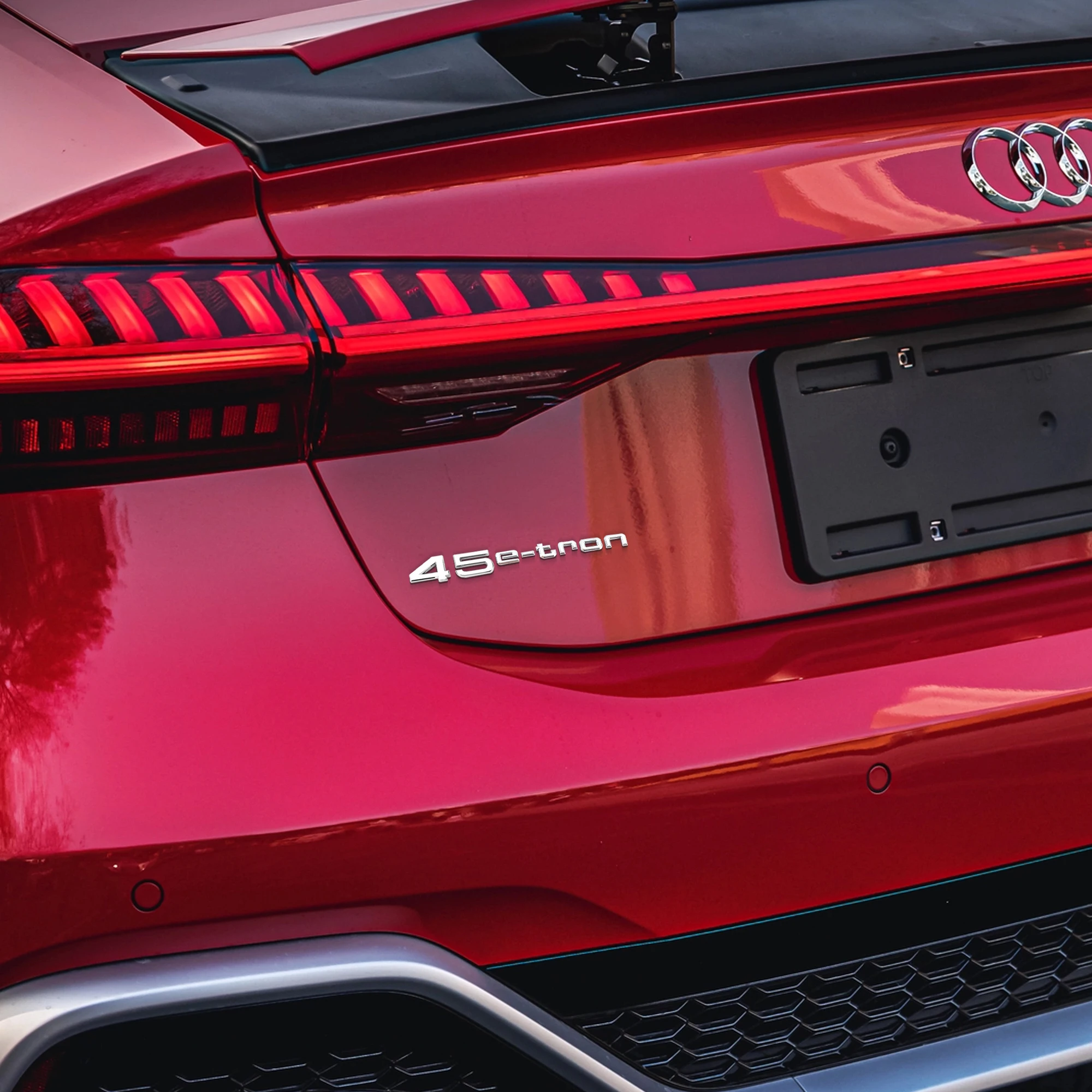 Фото Наклейка-эмблема на задний багажник для AUDI Sline TT RS Quattro S3 S5 A3 A4 A5 S ABS Car e-tron GT 40e-tron 45e-tron 50e-tron №5