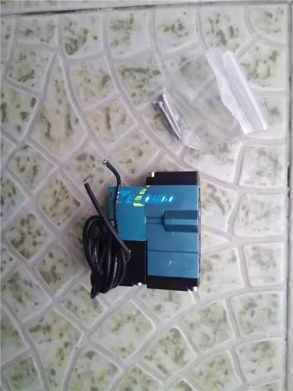 Электромагнитный клапан 53A-6A0-DM-DDAA-1BA (импортируется в оригинальной упаковке