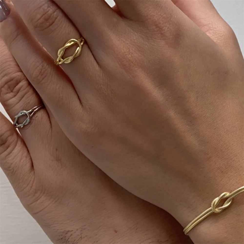 Женское Двухслойное колье из нержавеющей стали с узелком