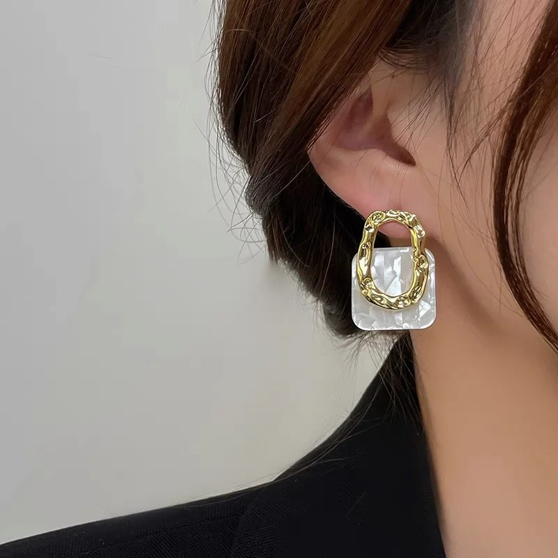 

Korea Geometric Square Hanging Stud Earrings New Fashion Hollow Metal Trendy Earrings 2023 Jewelry Gift For Women