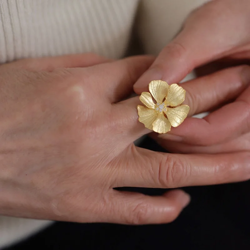 

Vintage Flower Rings For Women Gothic Metal Party Finger Ring Adjustable Korean Style Jewelry Gift Bague