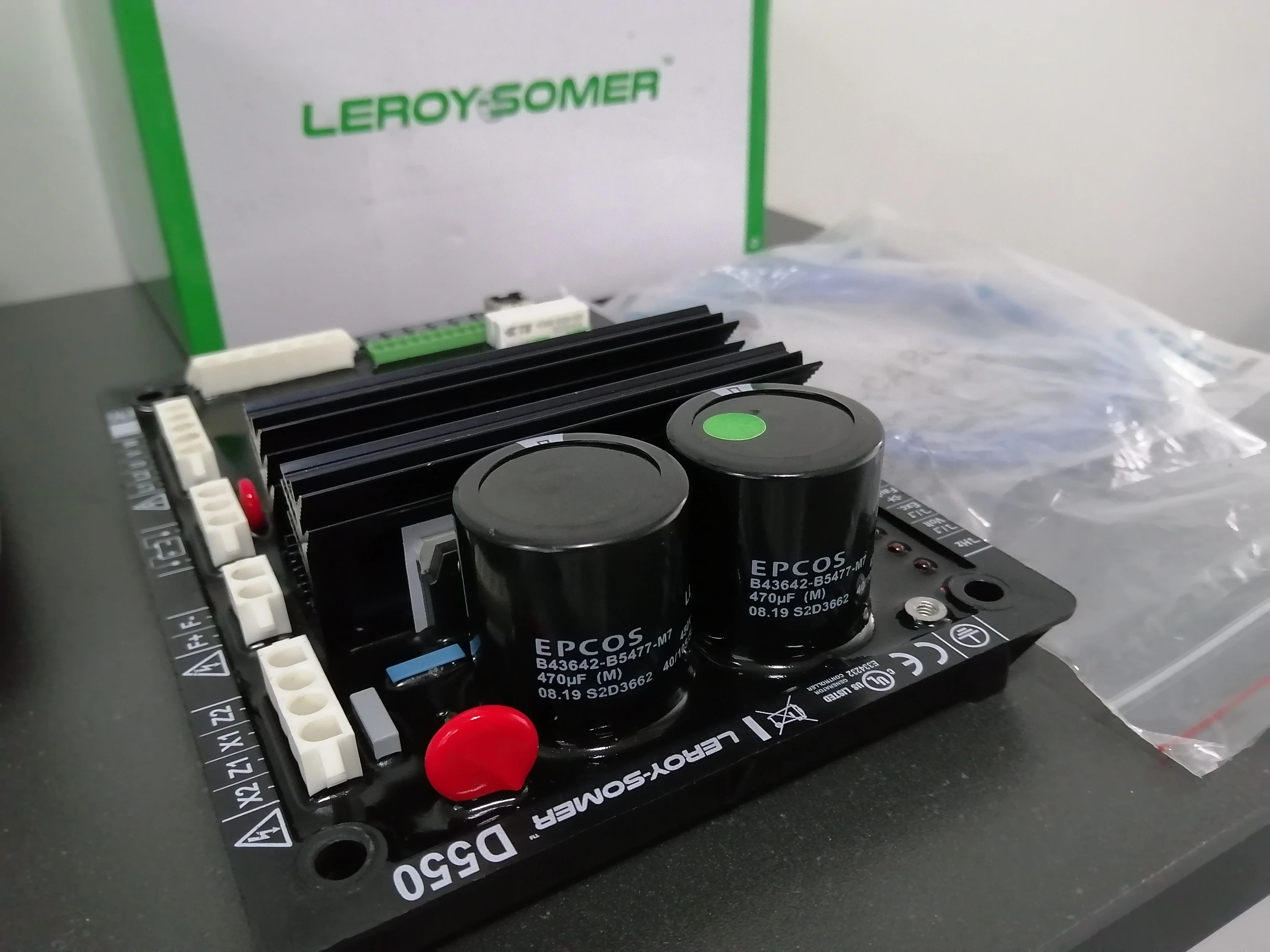 Оригинальный цифровой автоматический регулятор напряжения AVR D550 генератор для