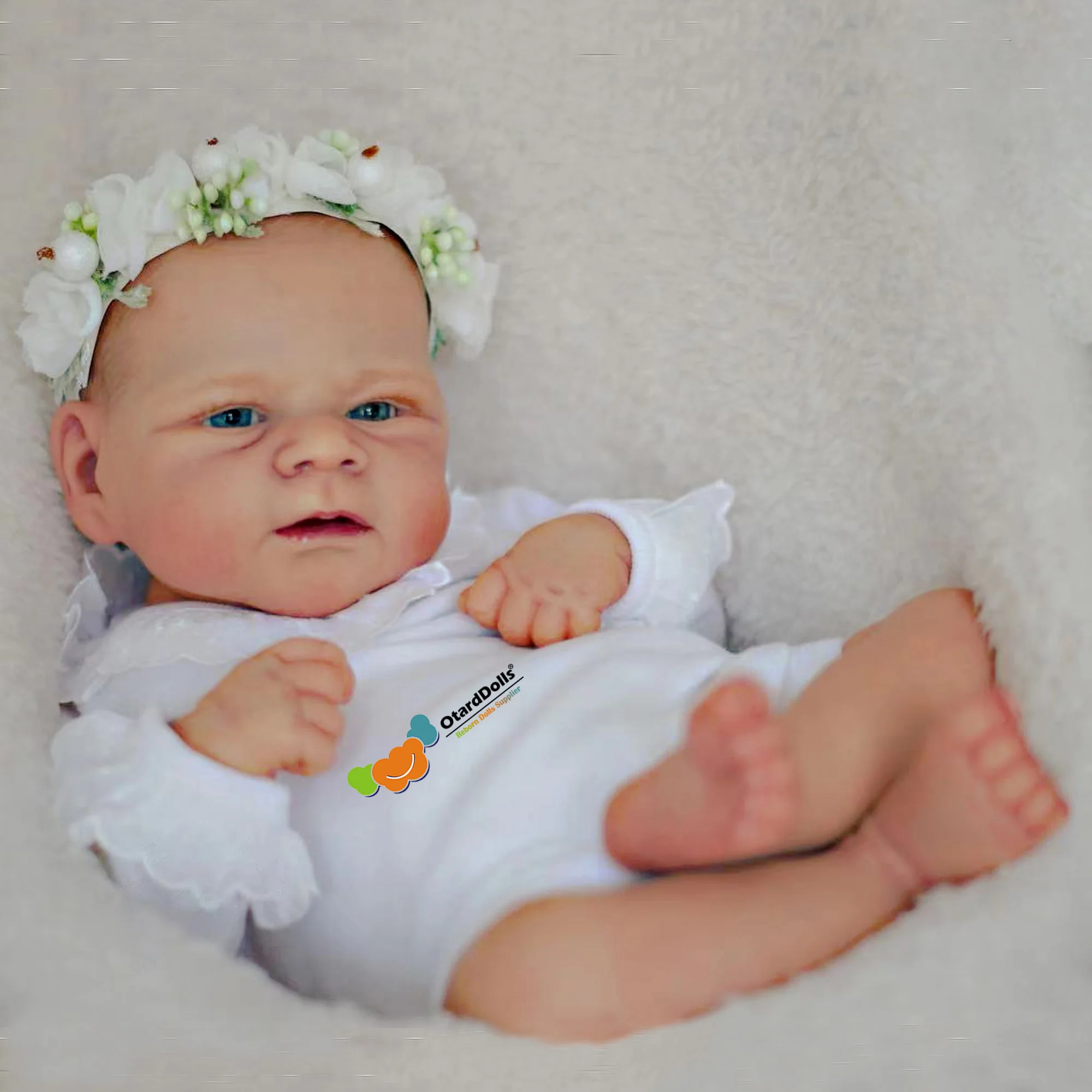 Реалистичная кукла-реборн с видимыми венами 45 см