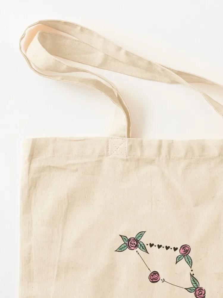 Фото Delphinus (Dolphin) Сузвездие Розы и Сердца Doodle Tote Bag отличная сумка мужская сумка-тоут №3