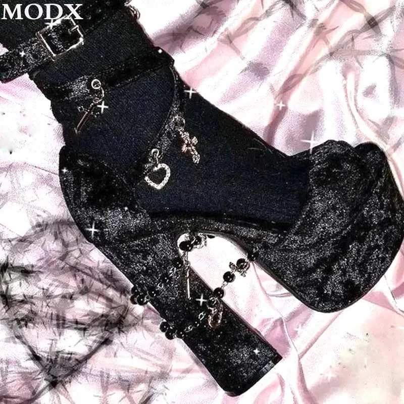 Сексуальные черные бархатные сандалии на платформе с открытым носком и