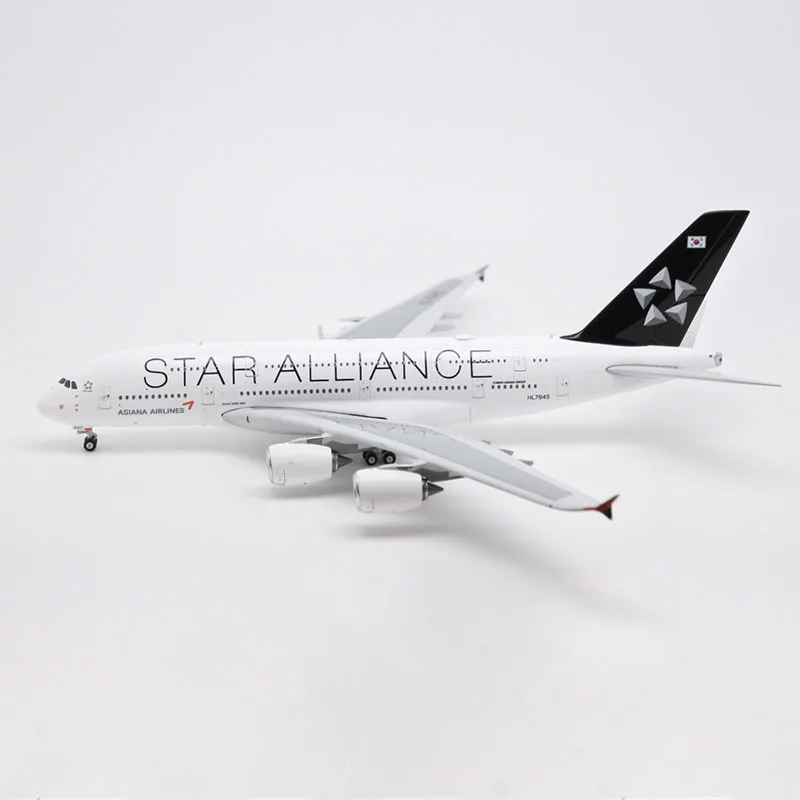 

Asiana A380 Airliner Alloy & Plastic Model 1:400 Diecast Toy Gift Collection