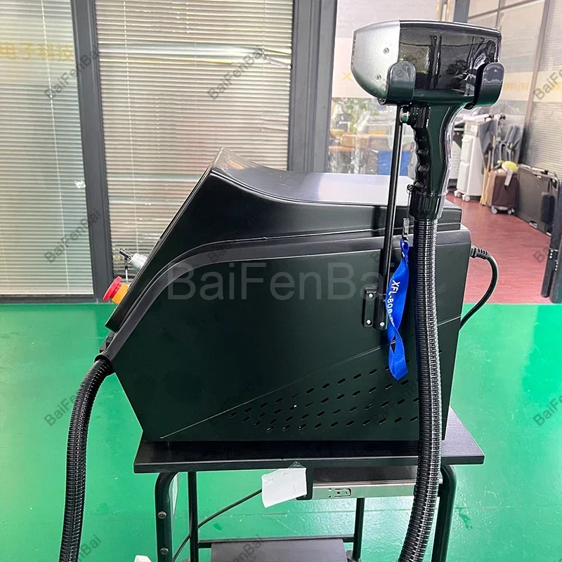 Портативный мощный тройной лазер с ледяным охлаждением 755 808 1064 устройство