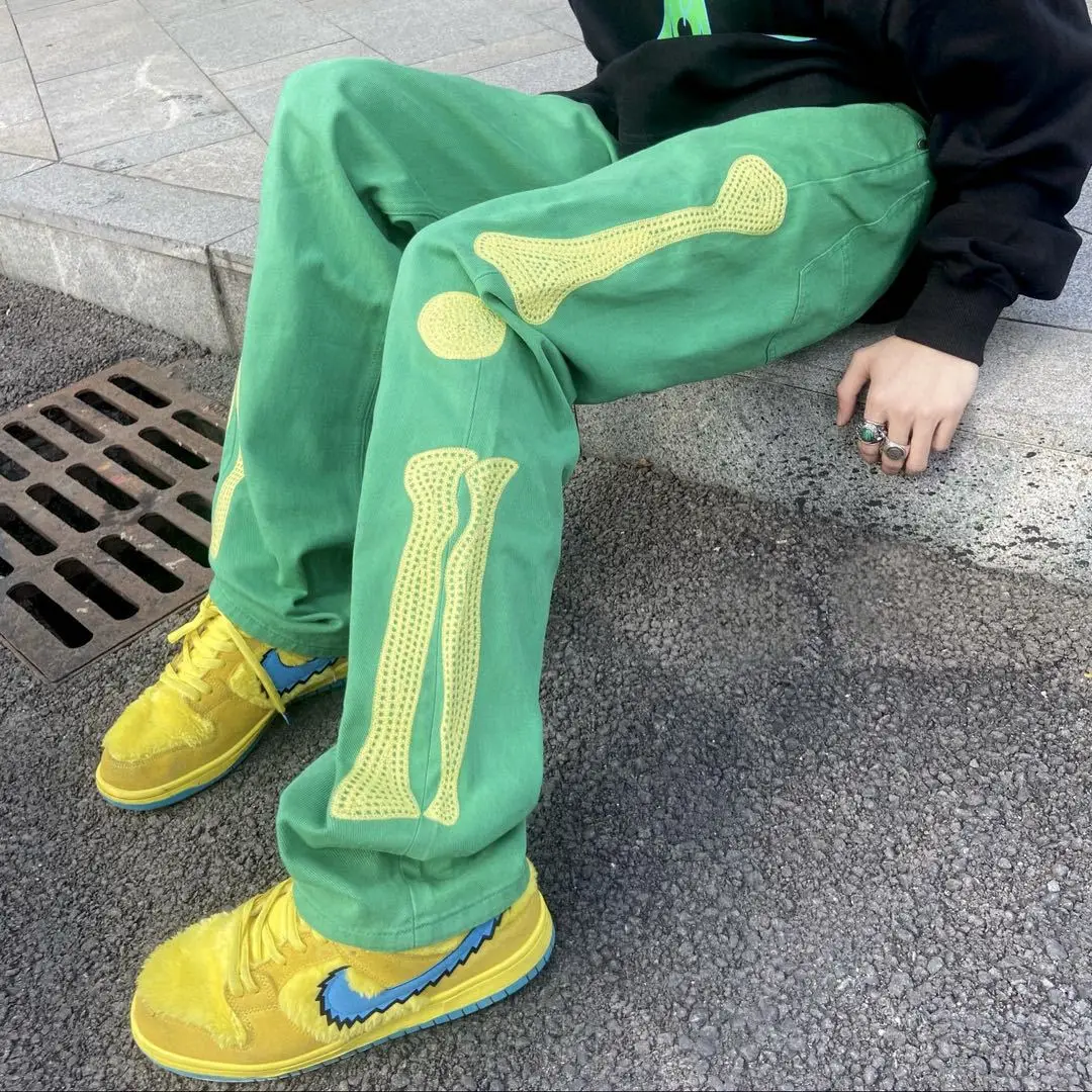 American High Street Style Jeans Retro Fashion Brand Embroidered Skull Straight Tube Loose Hip Hop Jeans for Men and Women