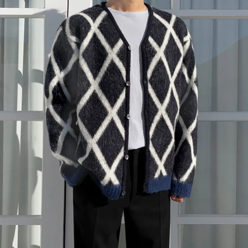 

2022 Mens Autumn Korean Men Fleece Sweaters V-neck All-match Casual Fashion Men Knitted Cardigan Male Jacket Sweatercoats S16