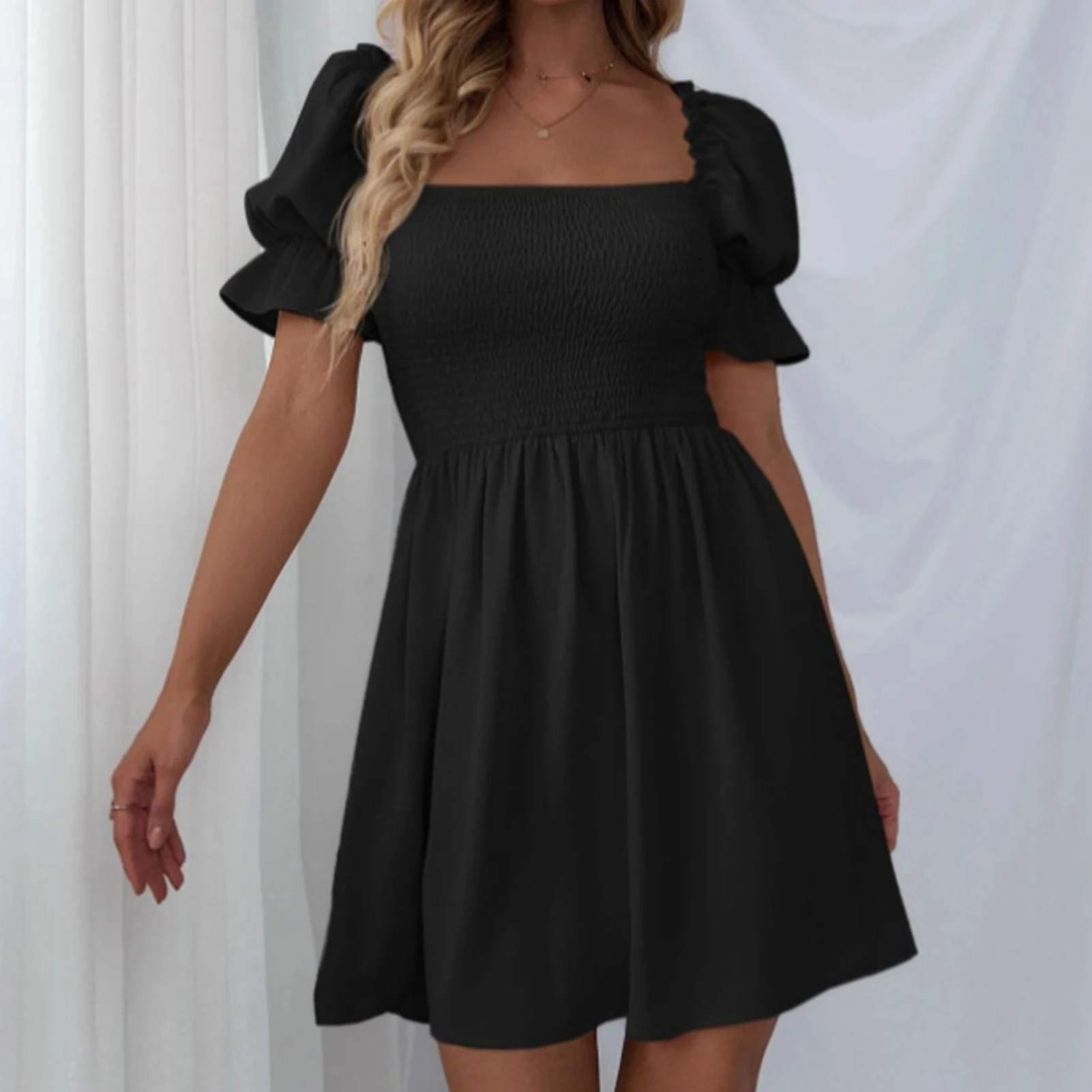 

2023 Summer Short Sleeves Square Neck Mini Dress Women Fashion Solid Backless Dress Female Casual Slim Pleated Office Dresses