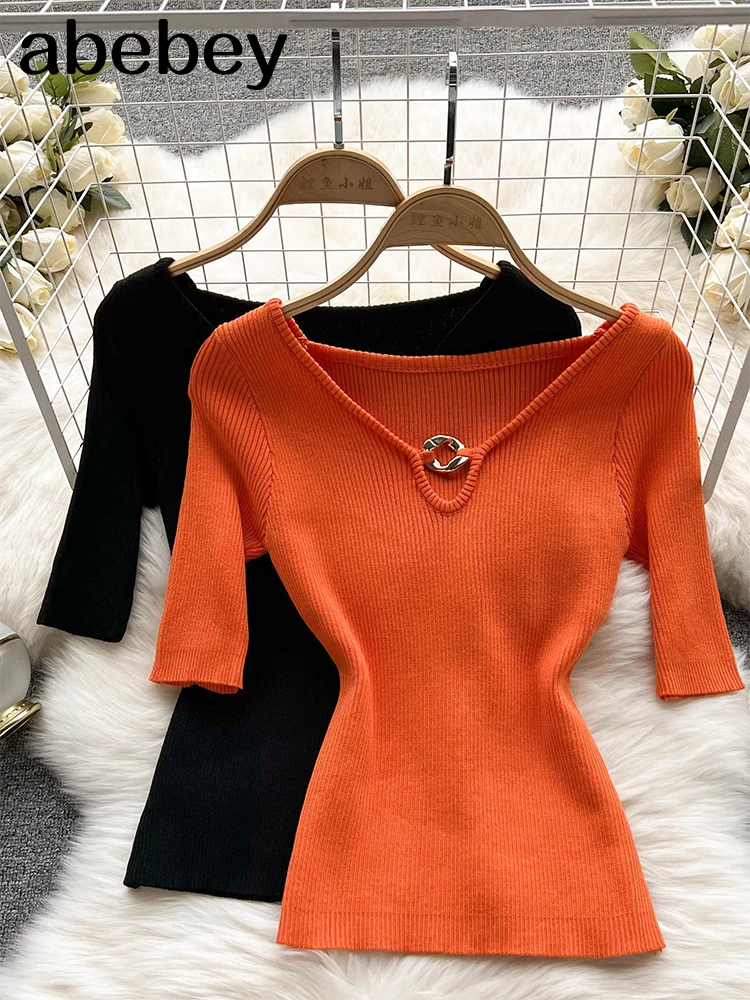 

2022 new Summer sexy stylish V Neck Short sleeves knitting pullover sexy slim T-shirt female top