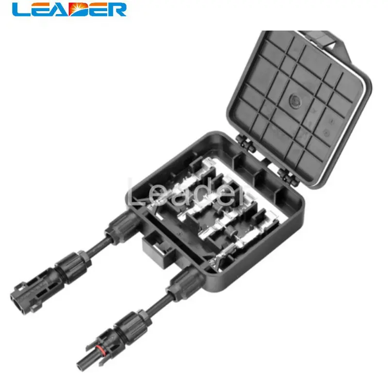 

BLUSUNSOLAR 1Pcs/lot Top Quality 4 Way PV Junction Box Combiner Boxes for Solar Energy System 3Diodes Solar JB with PV Connector