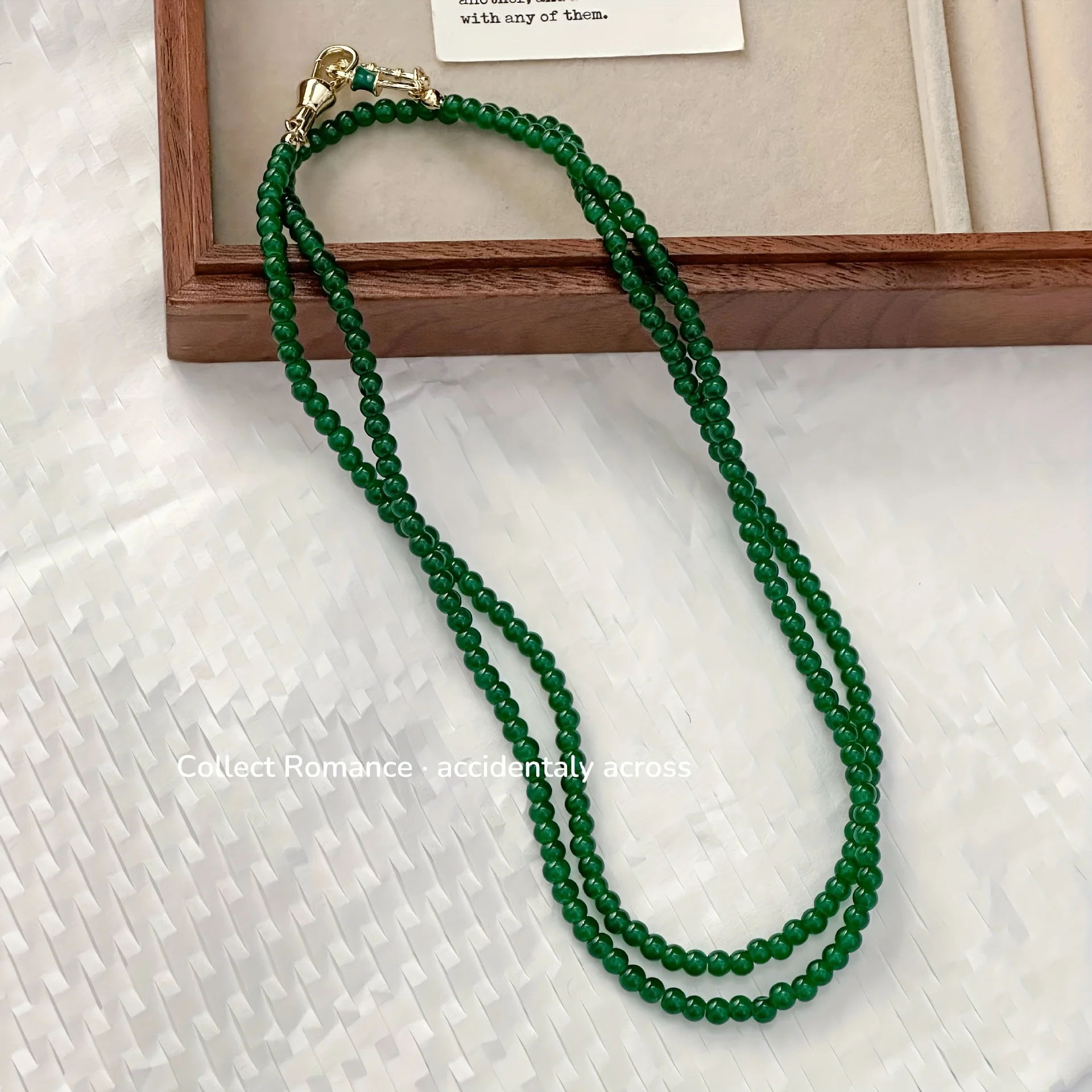 Зеленое стеклянное ожерелье Looker