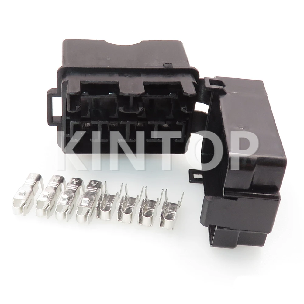 

1 комплект, блок предохранителей с 4-полосным реле среднего размера