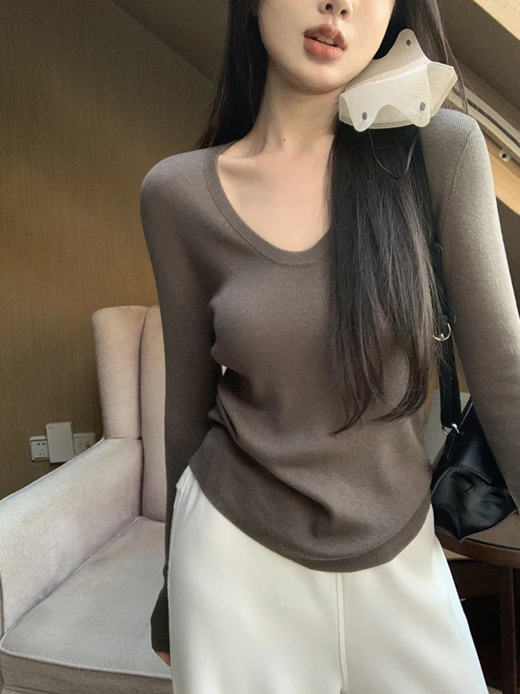 High-Grade Soft Glutinous V-neck Knitted Bottoming Shirt Women Autumn and Winter Slim fit Slimming Shoulder Sweater Inner wea...