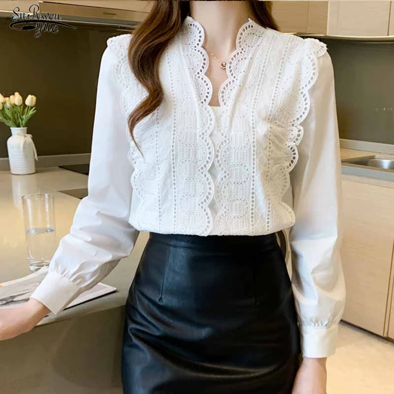 

Fashion New V-neck Flower Lace Stitching Shirt Autumn French Hollow Out Blouse Women Vintage Loose Women's Long Sleeve Top 16618