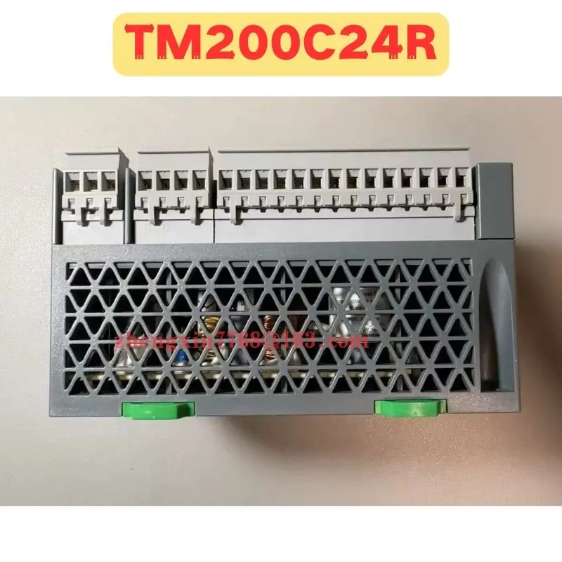 Совершенно новый оригинальный ПЛК TM200C24R