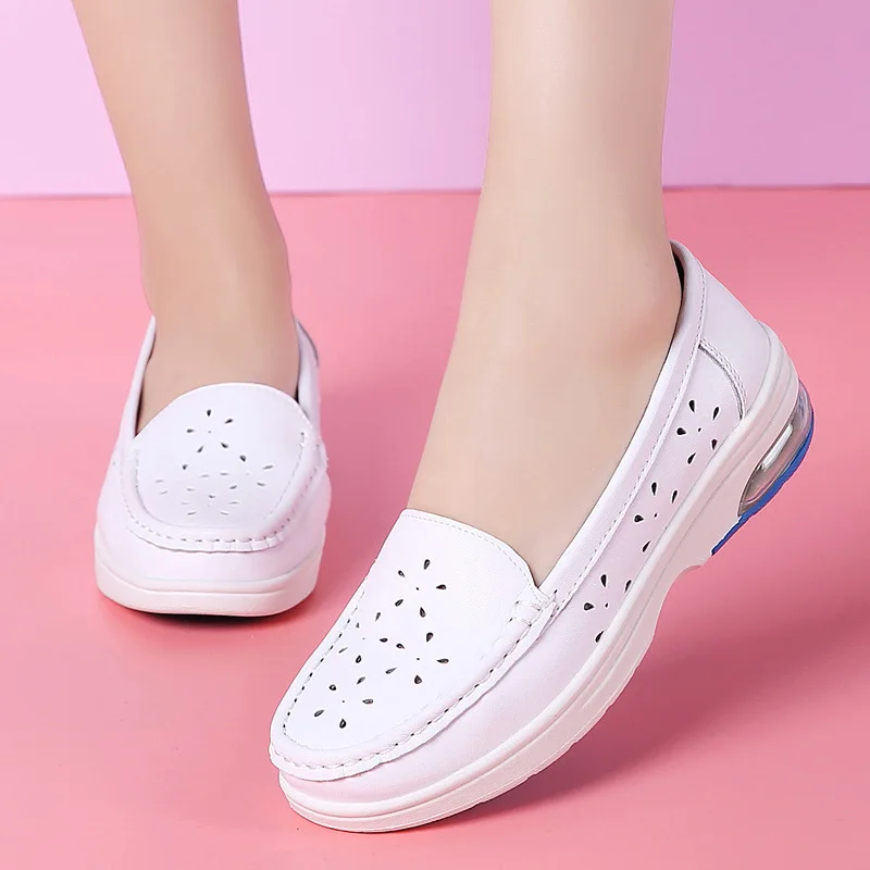 

Женские дышащие мокасины на плоской подошве, белые Нескользящие лоферы с мягкой воздушной подушкой, повседневная обувь для медсестер, 2022