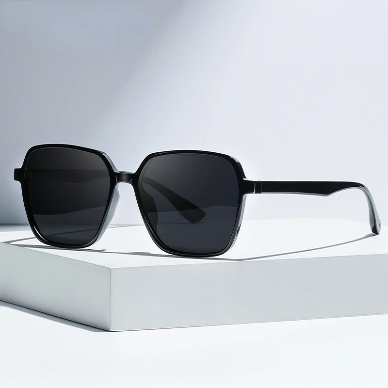 

2022 new women's large frame polarized sunglasses ultra-light modified face shape UV protection