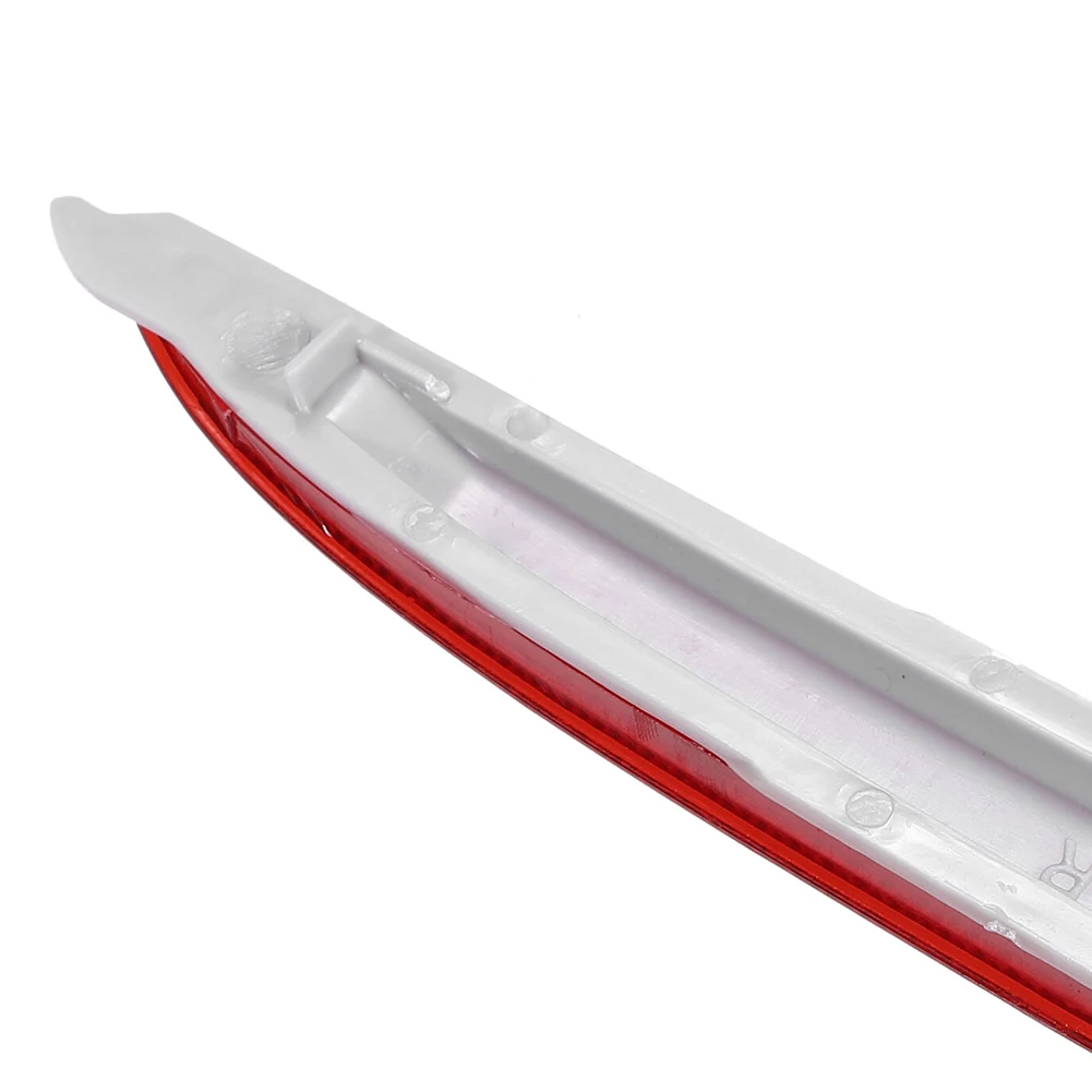 

1 Pair Rear Bumper Reflector Left / Right Fit For MAZDA 3 2009-2013 Red Plastic BFF4-51-5L0A Car Bumper Reflector Stickers