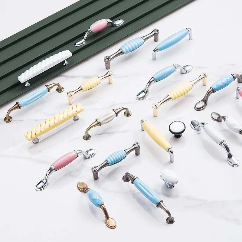 

Ручка детская керамическая в современном американском и европейском стиле с выдвижными ящиками