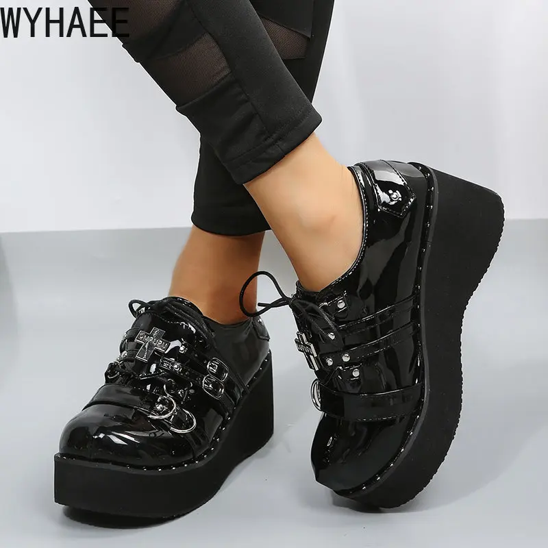 Женские туфли-лодочки с заклепками большие размеры |