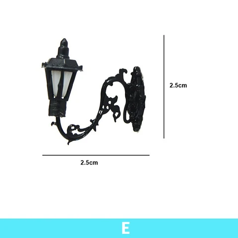 Миниатюрный металлический уличный фонарь