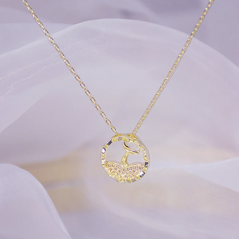 

New Fashion Temperament Micro-set Zircon Fishtail Necklaces Pendant Women's Clavicle Chain Exquisite Luxurious Necklace Ladies