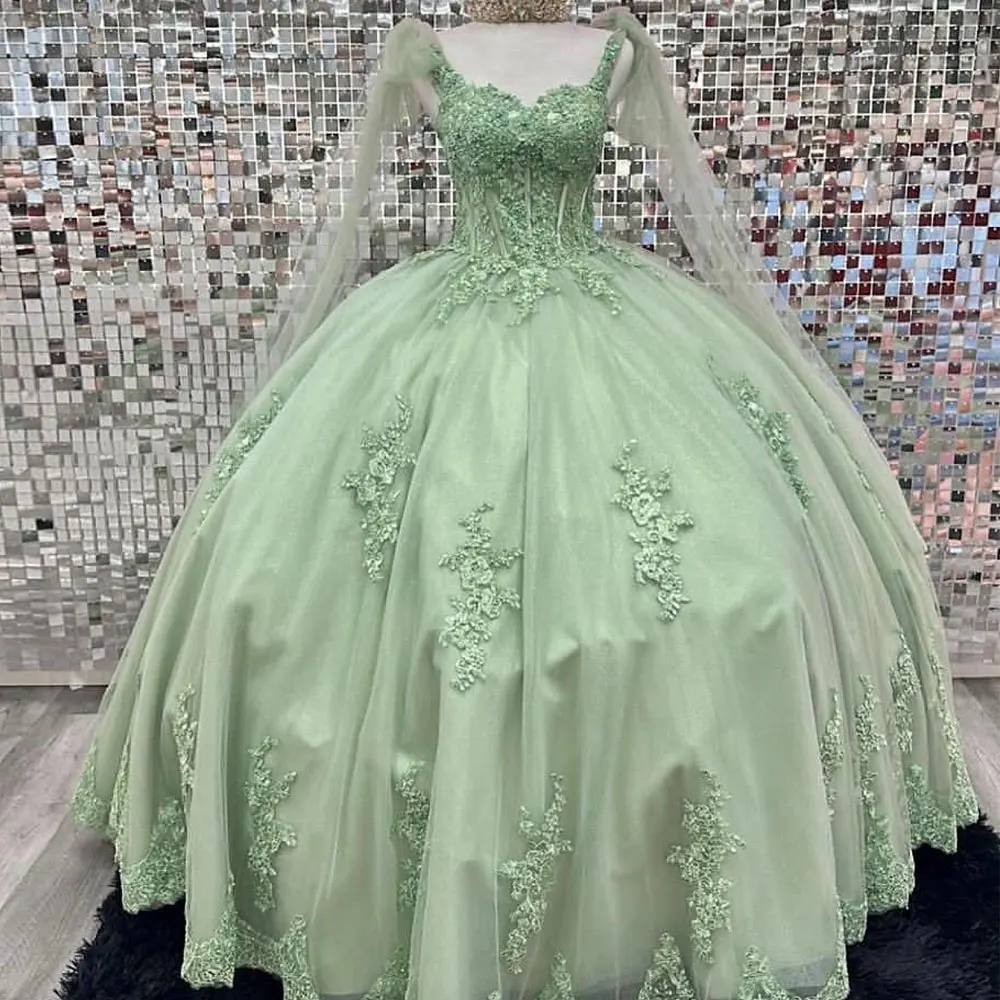 

New In Light Green Quinceanera Dress 2023 Sweetheart Spaghetti Lace Applique Sweep Train Sweet 15 16 Years Ball Party Gown Miss