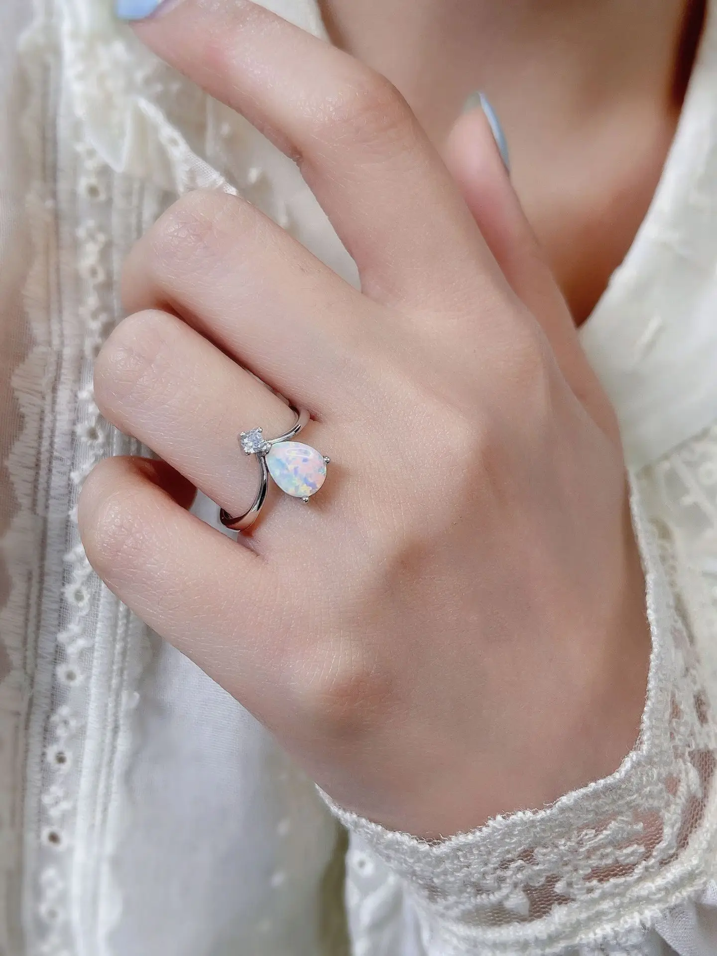 

2023 Popular niche design, minimalist and fashionable S925 sterling silver Opal ring trend, light luxury and exquisite jewelry