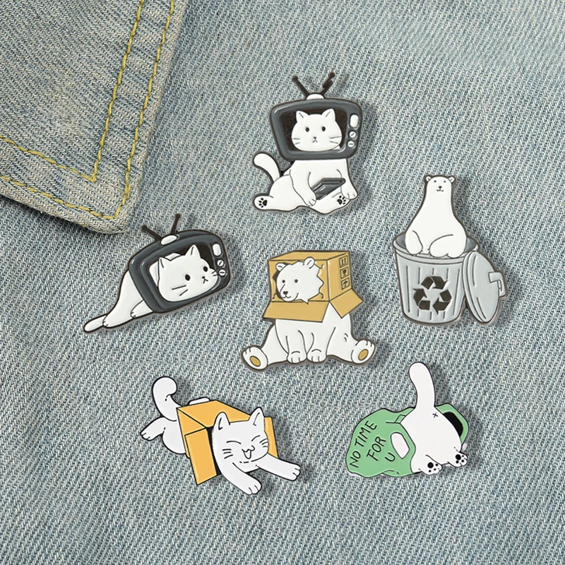 

Creative Cartoon Animal Planet Cat Enamel Pin Fun Cat No Time for U Brooch Badge Kids Ladies Fashion Jewelry Gift Accessories