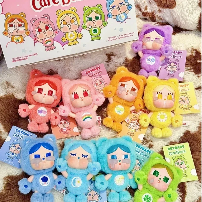 Фото Новинка 2026 года: Оригинальная серия POPMART Crybaby Care Bears в формате сюрприз-бокса. Милый виниловый плюшевый брелок-подвеска для сумки. Подарок на день рождения, игрушка. №4