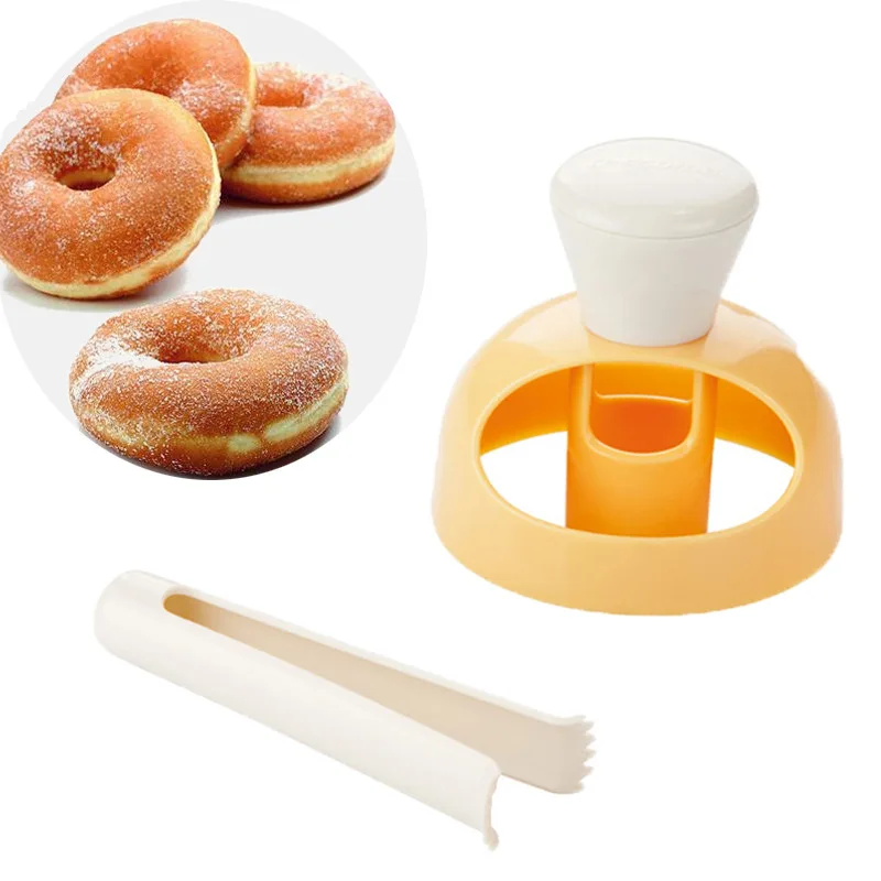 

Donut Mold with Dipping Tongs Plastic Hollow Bread Mold DIY Baking Tools Safe, Environmentally Friendly and Pollution-free