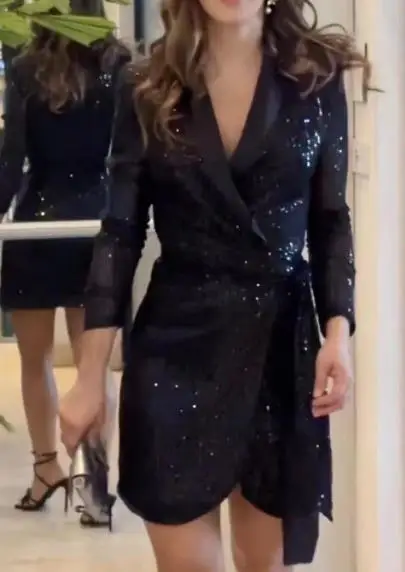 

Женские платья 2023, Осеннее модное привлекательное облегающее мини-платье с длинным рукавом и V-образным вырезом