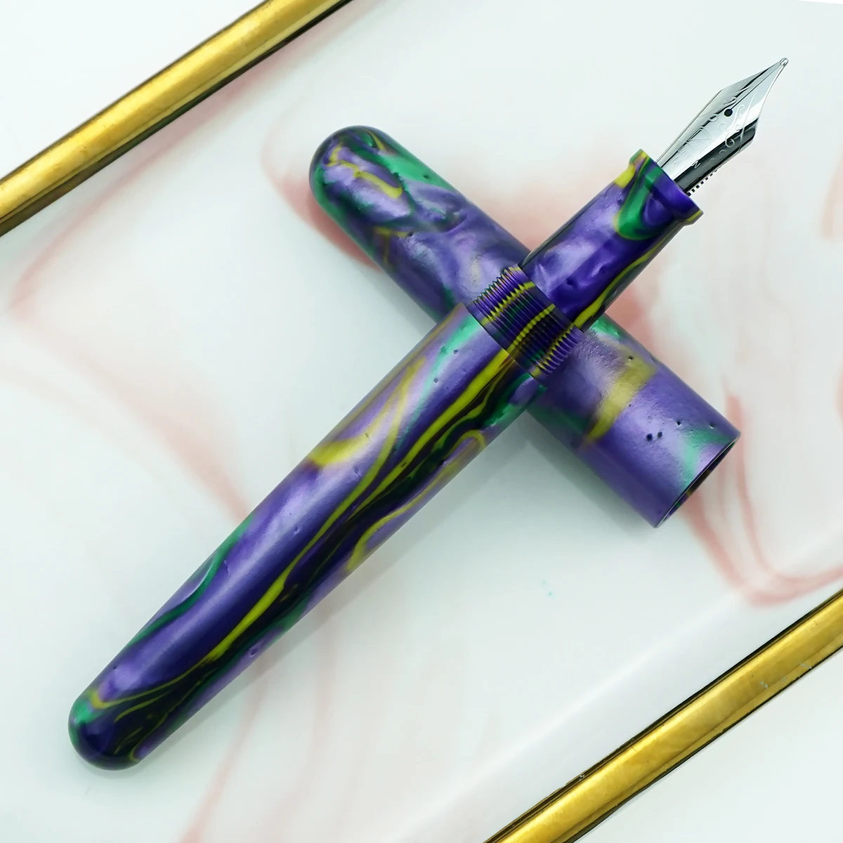 

Fuliwen 017 Resin Acrylic Medium Nib Fountain Pen Big Size with Unique Snake Ring - Starry Night / Ocean Blue / Purple Gift Pen