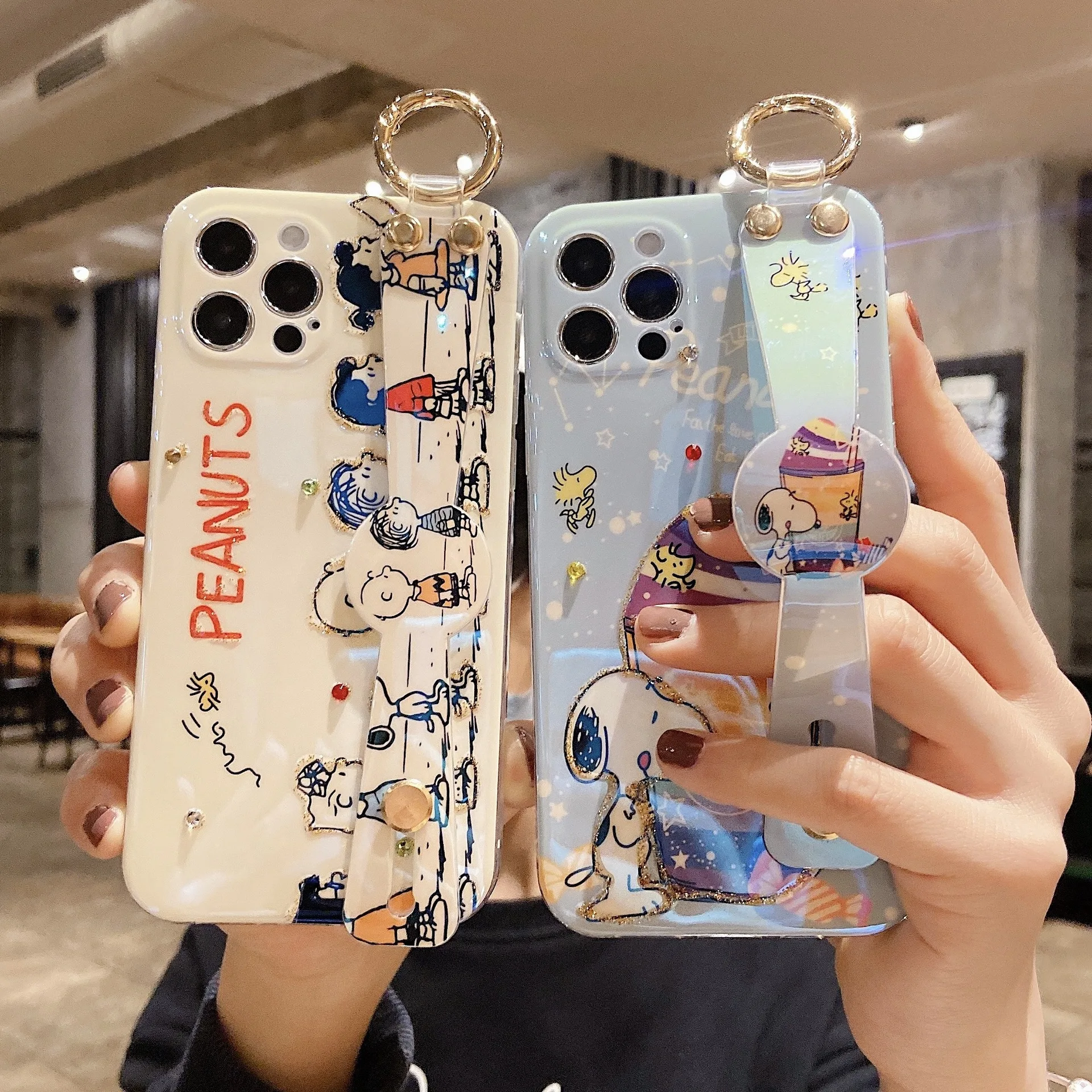 

Cartoon Snoopys Cute Dog Push Phone Case For IPhone 14 Pro Max 13 12 11 Pro Max Mini XR XS X Plus Shockproof Hard Back Cover