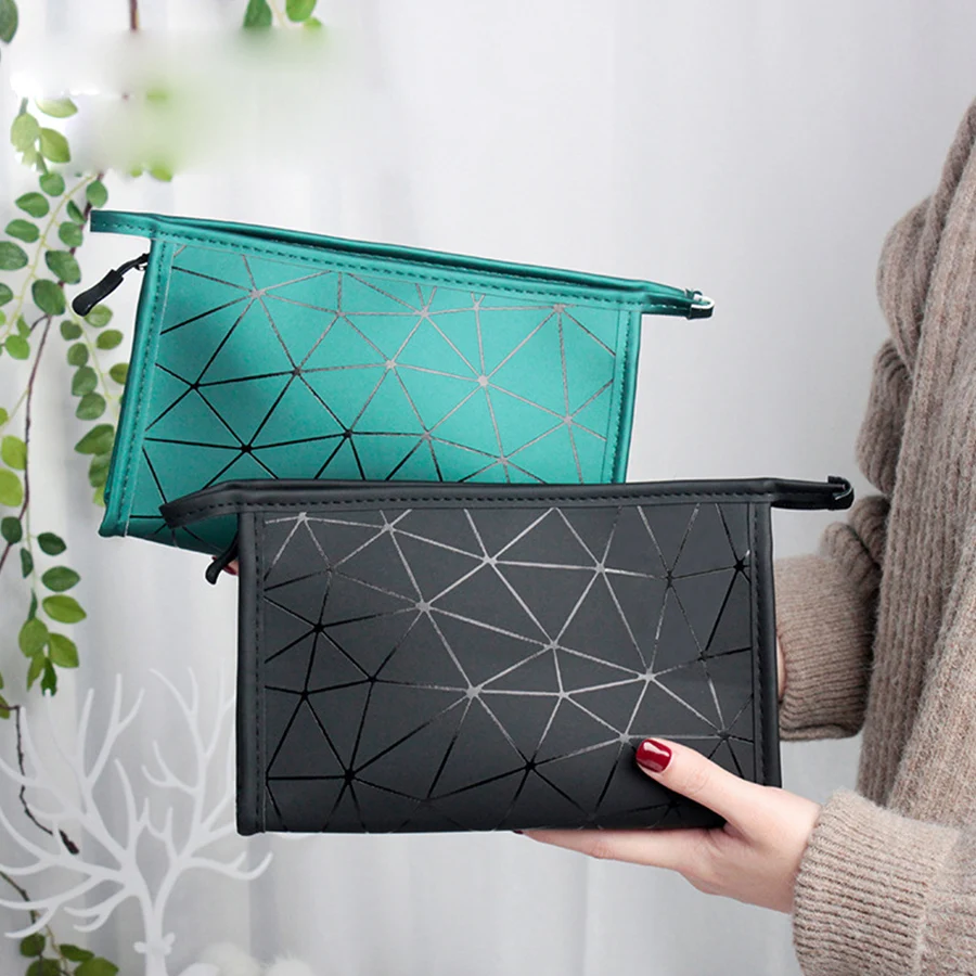 

Женские дорожные сумки для косметики с геометрическим рисунком, водонепроницаемые портативные Органайзеры для туалетных принадлежностей ...