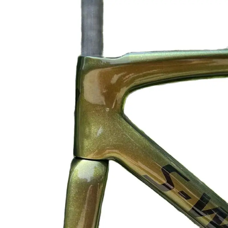 

2023 New road bike SL7 carbon frame all internal wiring BSA threaded bottom 700C road bicycle carbon frameDisc Racing R