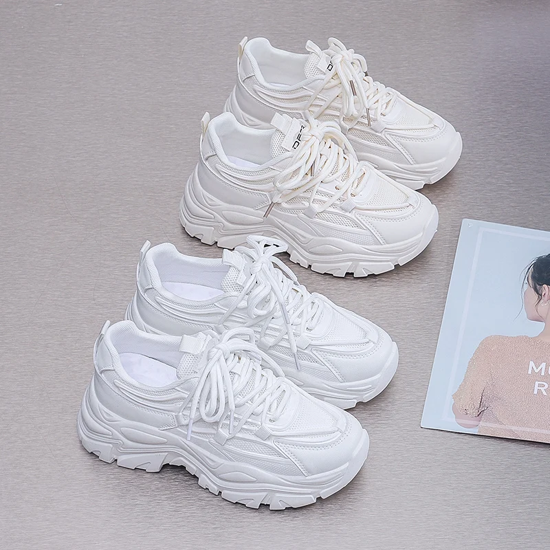 Fujeak New White Shoes for Women Comfortable Breathable Mesh Shoes Plus Size Casual Running Shoes Non-slip Lightweight Sneakers