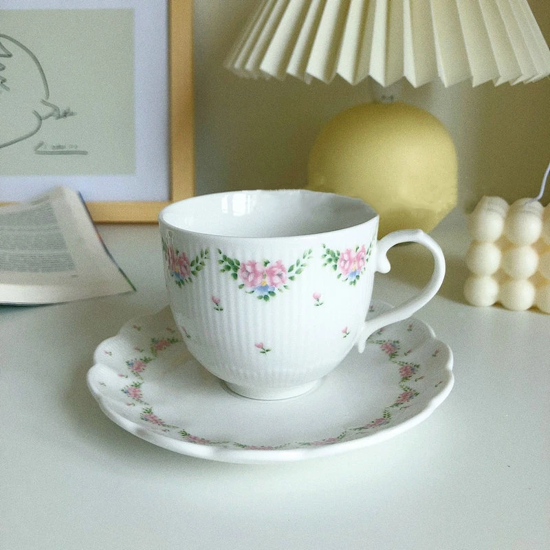 

Vintage Ceramic Afternoon Tea Cup Coffee Cup and Saucer Hand Pinched Retro Lace Rose Flower Relax Time Milk Tea Cups and Saucers