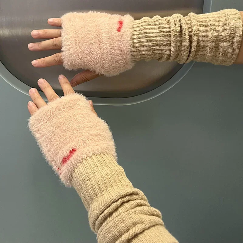 Рисунок 4 - Зимние женские длинные перчатки