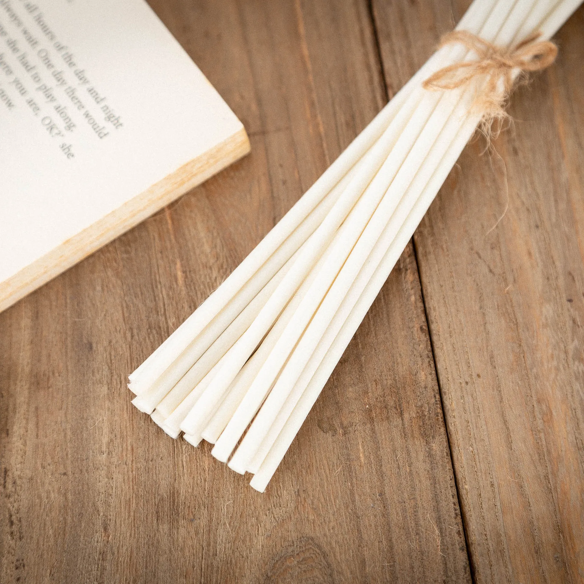 

100PCS 5/4/3mm L25/23/24/22/10cm White Fiber Rattan Sticks for Reed Diffuser Home Decoration Essential Oil Diffuser Sticks