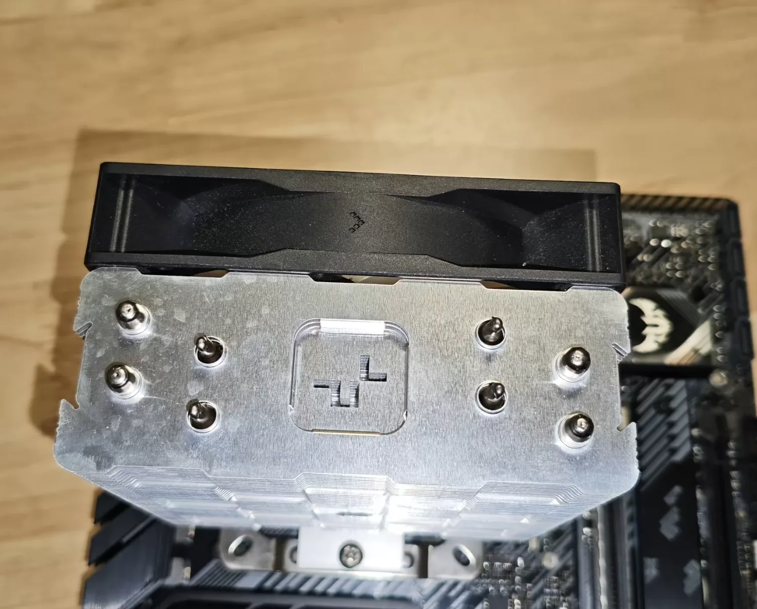 Запасные части для ремонта компьютеров: Кулер для процессора Deepcool AG400PLUS (art.: 3920dc287aa10) - 3920dc287aa10
