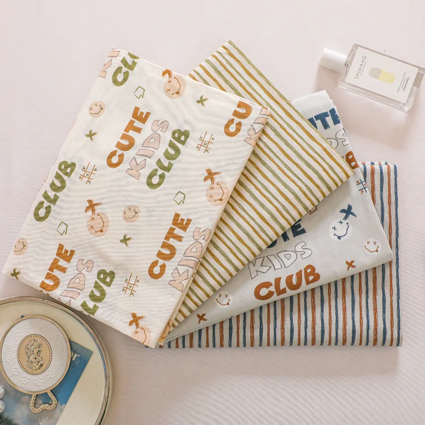 Хлопчатобумажная ткань с полосатым принтом для шитья бежевая милый детский клуб
