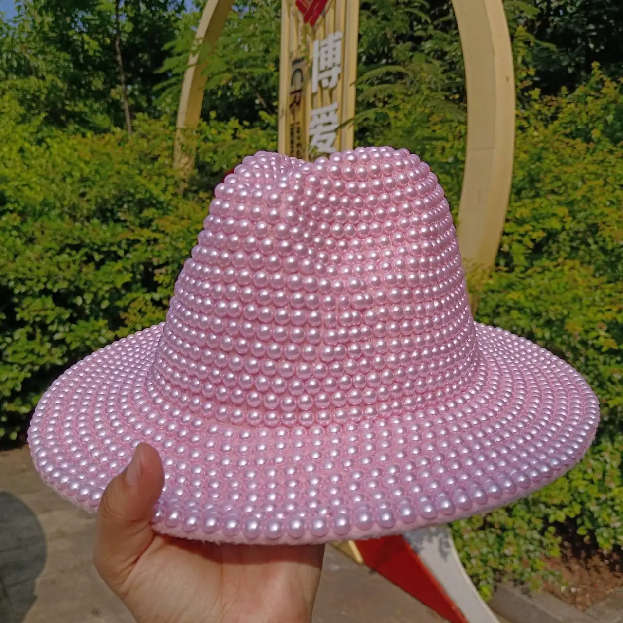 

2023 New Pink Pearl Fedora Hat Panama New Felt Hat Men's Jazz Hat Party Stage Performance Women's Wedding Hat