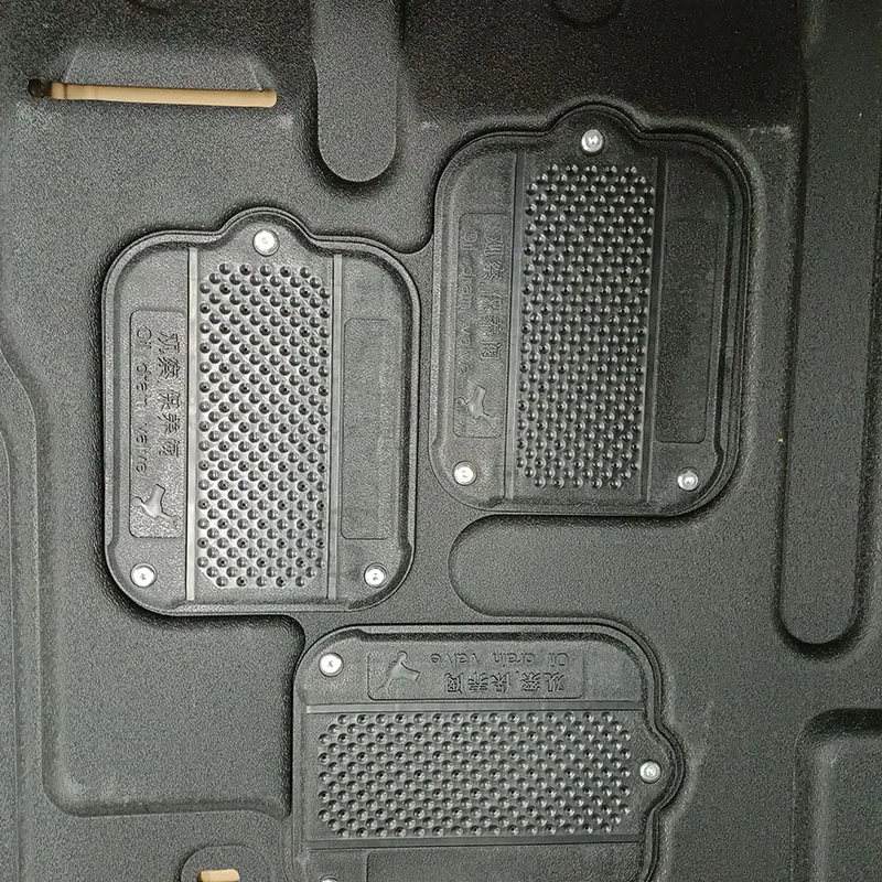 Фото Для Toyota Land Cruiser 2008-2024 2.0L 2.5L: Высококачественная защита двигателя от брызг, специальная для данной модели, нижний брызговик №4