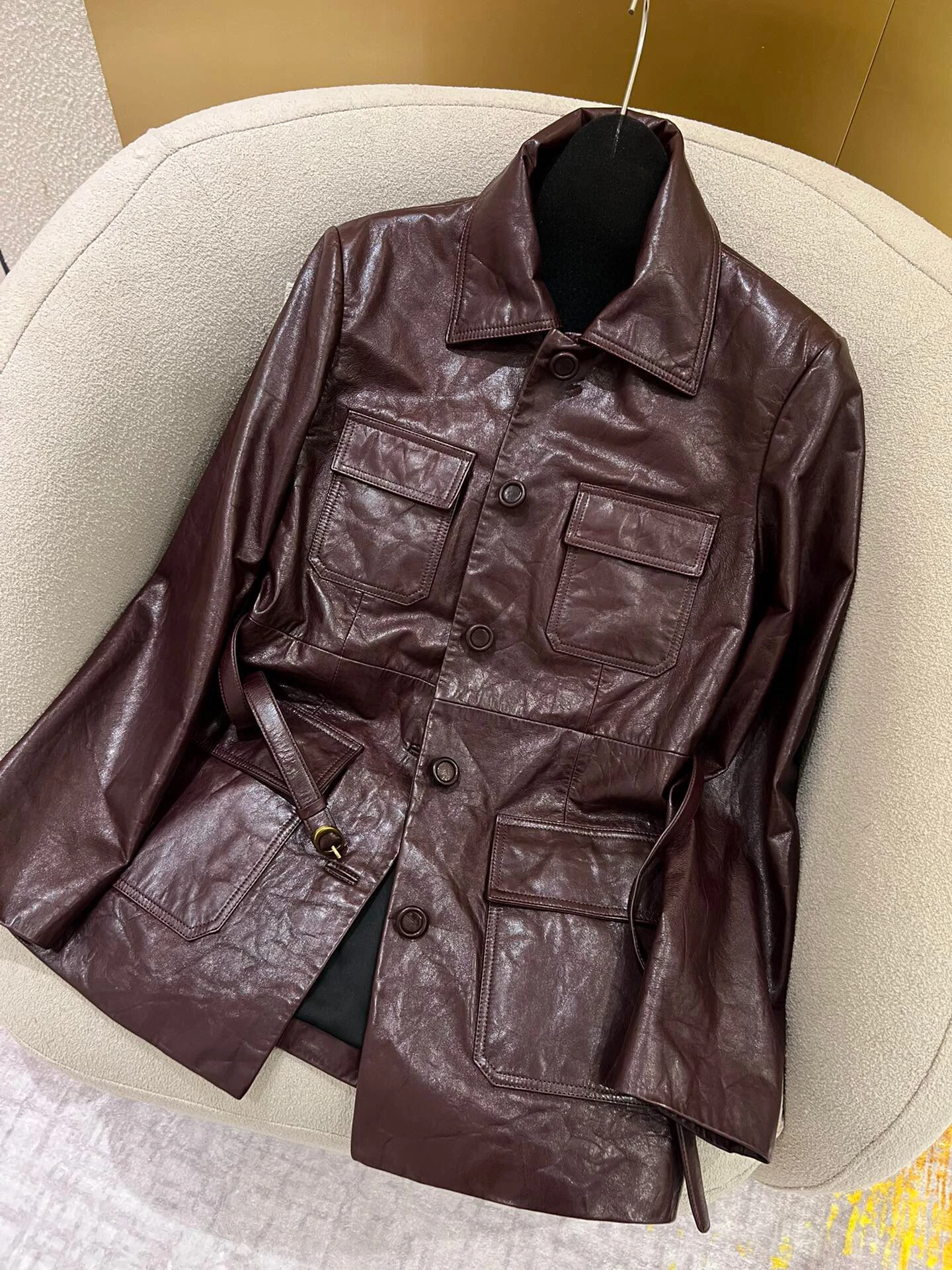 Осень-зима 2023 большое брендовое восковое двухцветное пальто из овчины