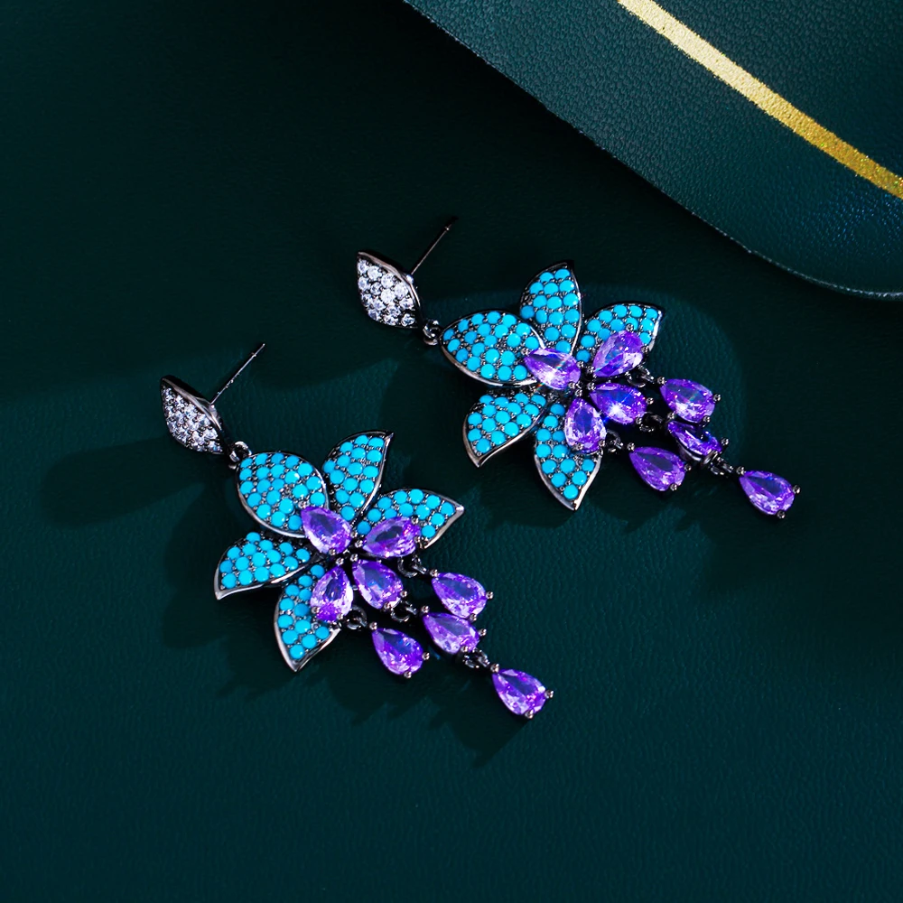 Серьги-подвески женские с фианитами в стиле ретро